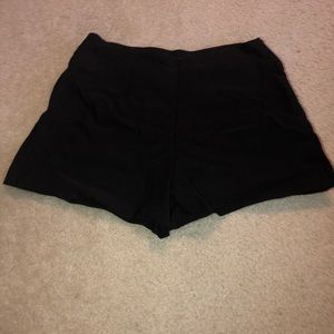 XXI women’s black dress shorts xs